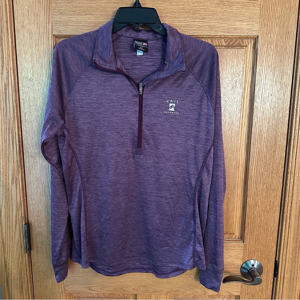 Outfitter Trading Co Vail, Colorado performance quarter-zip pullover. Sz large.